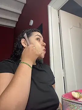 krisstenSantos online show from 10/25/25, 12:17