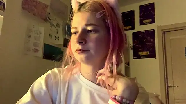 Snapshot of PinkVampire chatting on 10/09/25, 08:53 PinkVampire online show from 10/09/25, 08:53