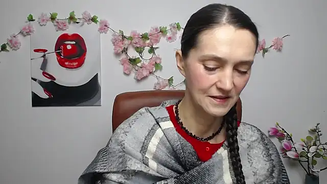 TayaFinch online show from 12/01/25, 01:12