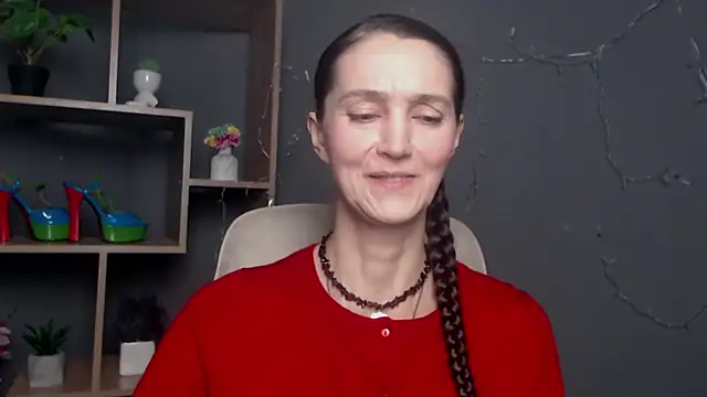 TayaFinch online show from 11/16/25, 01:16