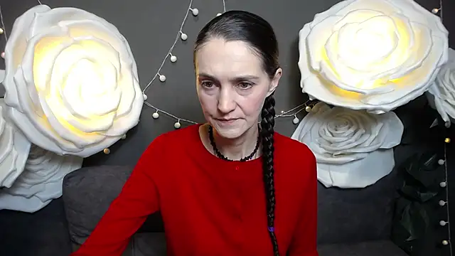 TayaFinch online show from 11/17/25, 01:15