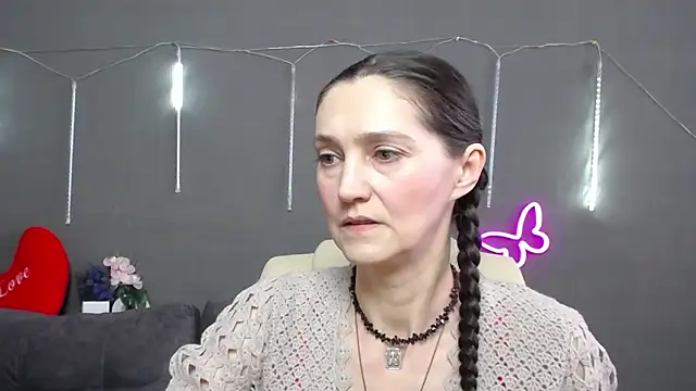 TayaFinch online show from 03/12/26, 01:04