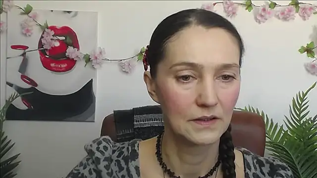 TayaFinch online show from 02/10/26, 01:21