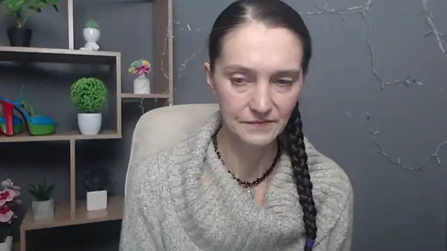 TayaFinch online show from 11/11/25, 01:39