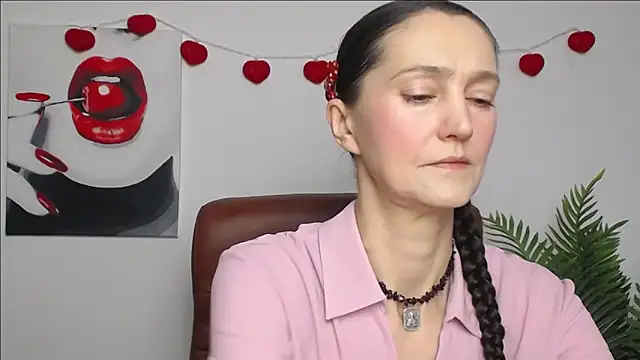 TayaFinch online show from 02/17/26, 01:08