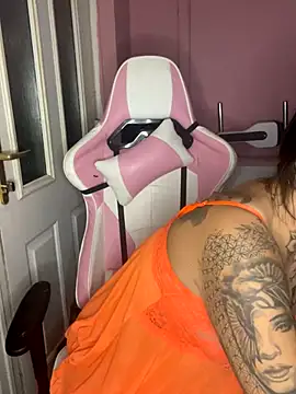 DIRTY PAISLEY X online show from 10/28/25, 07:02