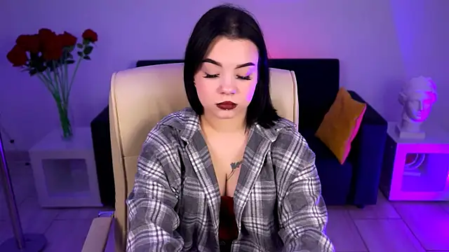 Snapshot of leslierowe_ chatting on 09/18/25, 12:08 leslierowe online show from 09/18/25, 12:08