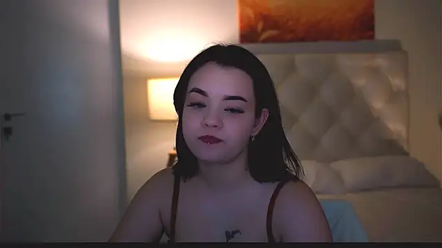 Snapshot of leslierowe_ chatting on 09/24/25, 04:46 leslierowe online show from 09/24/25, 04:46