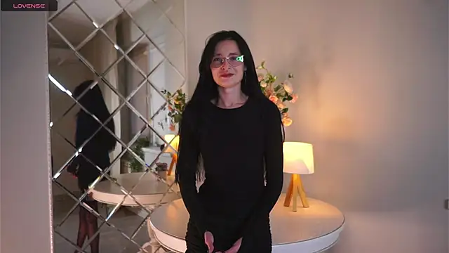 Snapshot of DarcyAspacio chatting on 09/25/25, 11:16 DarcyAspacio online show from 09/25/25, 11:16