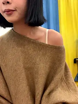 qiqi x online show from 02/23/26, 02:17