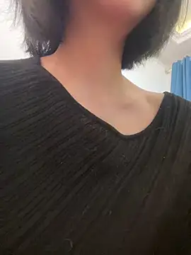 qiqi x online show from 02/28/26, 01:55