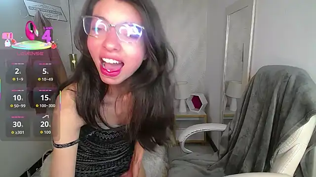 alllyson  online show from 10/24/25, 09:36