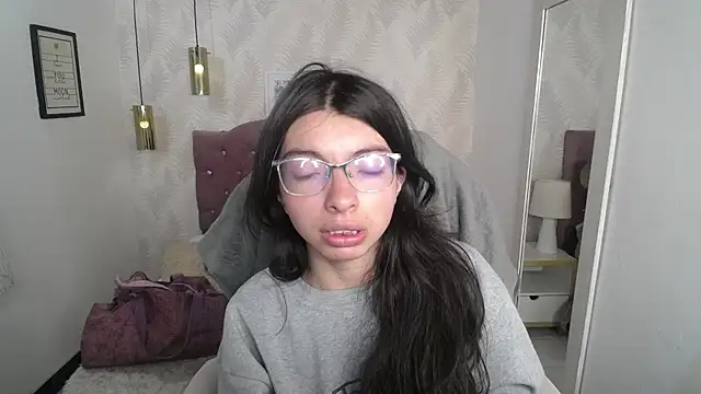 alllyson  online show from 12/18/25, 08:01