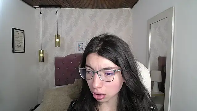 alllyson  online show from 12/17/25, 08:14