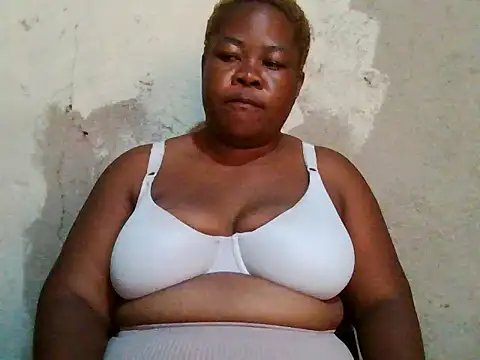 Bustyass93 online show from 03/06/26, 07:36