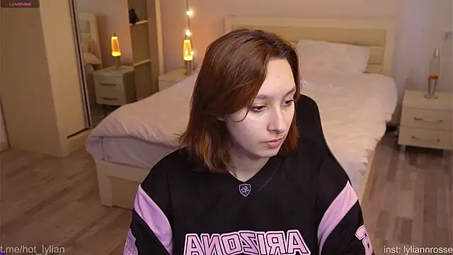 LilyannRosse online show from 11/03/25, 07:13