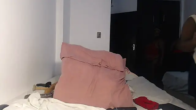 Snapshot of lady-zeei chatting on 04/05/26, 05:30 lady-zeei online show from 04/05/26, 05:30