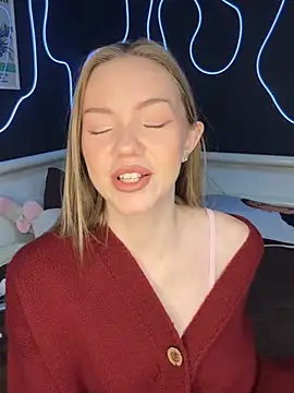 MilaMoone online show from 01/14/26, 11:36