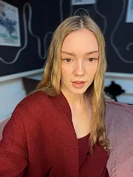 MilaMoone online show from 03/31/26, 10:50