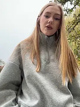 MilaMoone online show from 11/09/25, 10:41