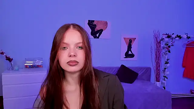Snapshot of BetsyKiss chatting on 10/06/25, 05:52 BetsyKiss online show from 10/06/25, 05:52