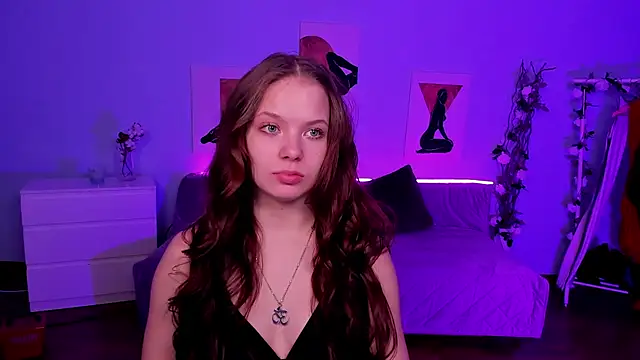 Snapshot of BetsyKiss chatting on 04/18/26, 05:04 BetsyKiss online show from 04/18/26, 05:04
