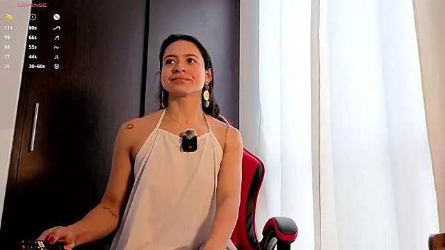 Snapshot of heylovelygirl chatting on 02/23/26, 04:07 heylovelygirl online show from 02/23/26, 04:07