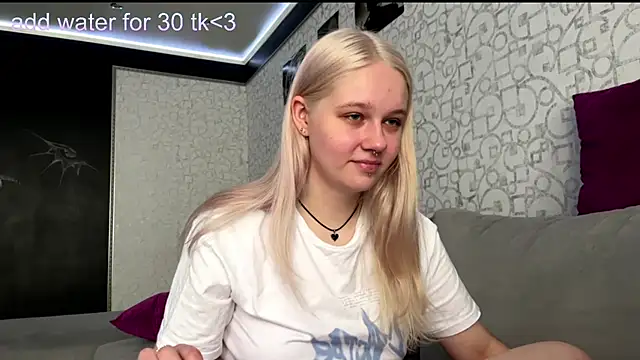 Snapshot of Dory_liss chatting on 10/09/25, 05:19 Dory liss online show from 10/09/25, 05:19