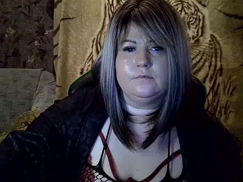 YuliiaSan online show from 12/03/25, 07:46