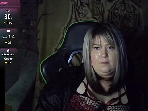 YuliiaSan online show from 11/10/25, 04:23