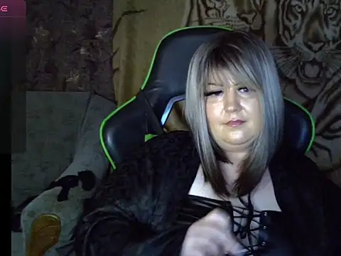 YuliiaSan online show from 11/09/25, 07:12