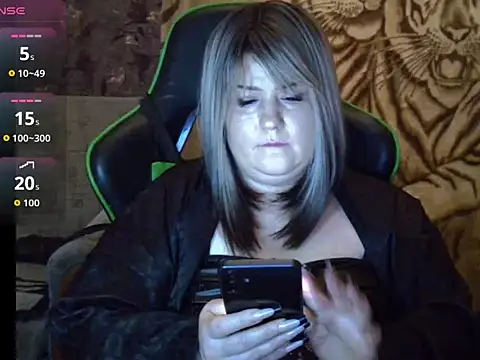 YuliiaSan online show from 11/30/25, 07:25