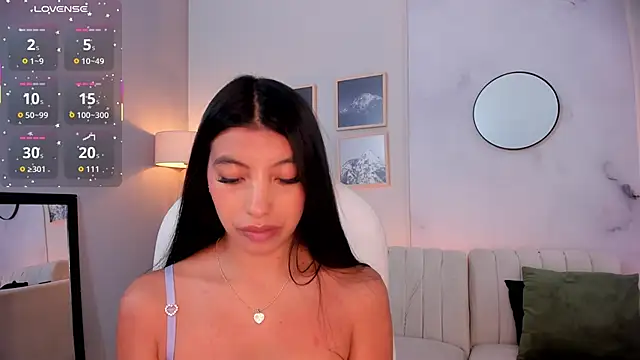 Tiffany Low online show from 11/20/25, 12:28