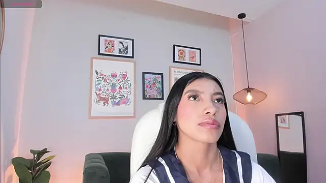 Tiffany Low online show from 05/09/26, 03:48