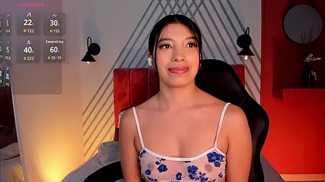 Tiffany Low online show from 09/26/25, 01:40