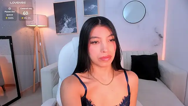 Tiffany Low online show from 02/12/26, 12:49