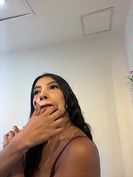 Tiffany Low online show from 06/27/26, 11:49