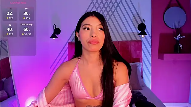 Tiffany Low online show from 09/25/25, 02:12