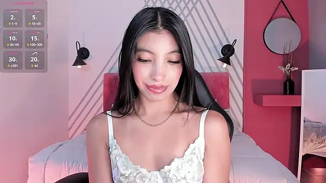 Snapshot of Tiffany_Low chatting on 03/11/26, 01:16 Tiffany Low online show from 03/11/26, 01:16