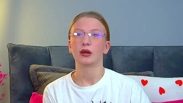 BeatriceBinoche online show from 03/25/26, 06:24