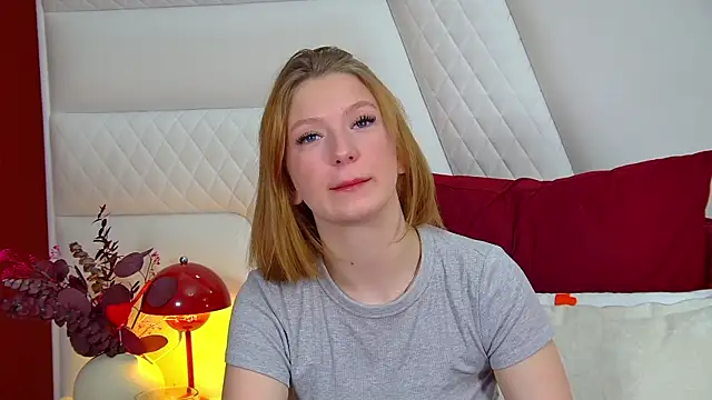 BeatriceBinoche online show from 03/17/26, 06:16