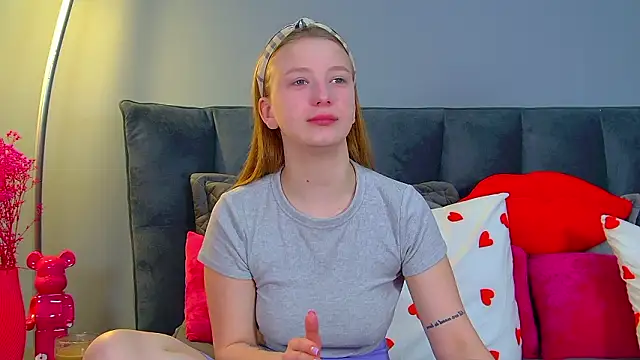 BeatriceBinoche online show from 03/11/26, 06:51