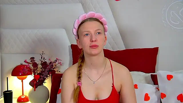 BeatriceBinoche online show from 02/12/26, 06:57