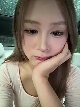 yuki june online show from 07/05/26, 07:37