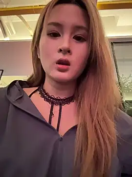 yuki june online show from 04/15/26, 07:58