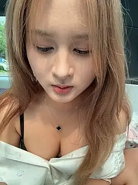 yuki june online show from 04/19/26, 07:20