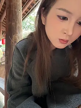 yuki june online show from 02/05/26, 08:43