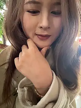 yuki june online show from 02/10/26, 09:08