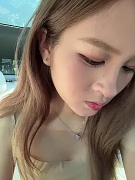 yuki june online show from 07/12/26, 08:04