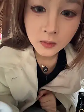 yuki june online show from 02/11/26, 08:58